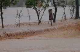 مسدود شدن ۲ مسیر در سیستان و بلوچستان بر اثر سیلاب
