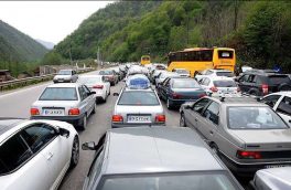 ترافیک در مسیر برگشت جاده هراز به تهران سنگین است