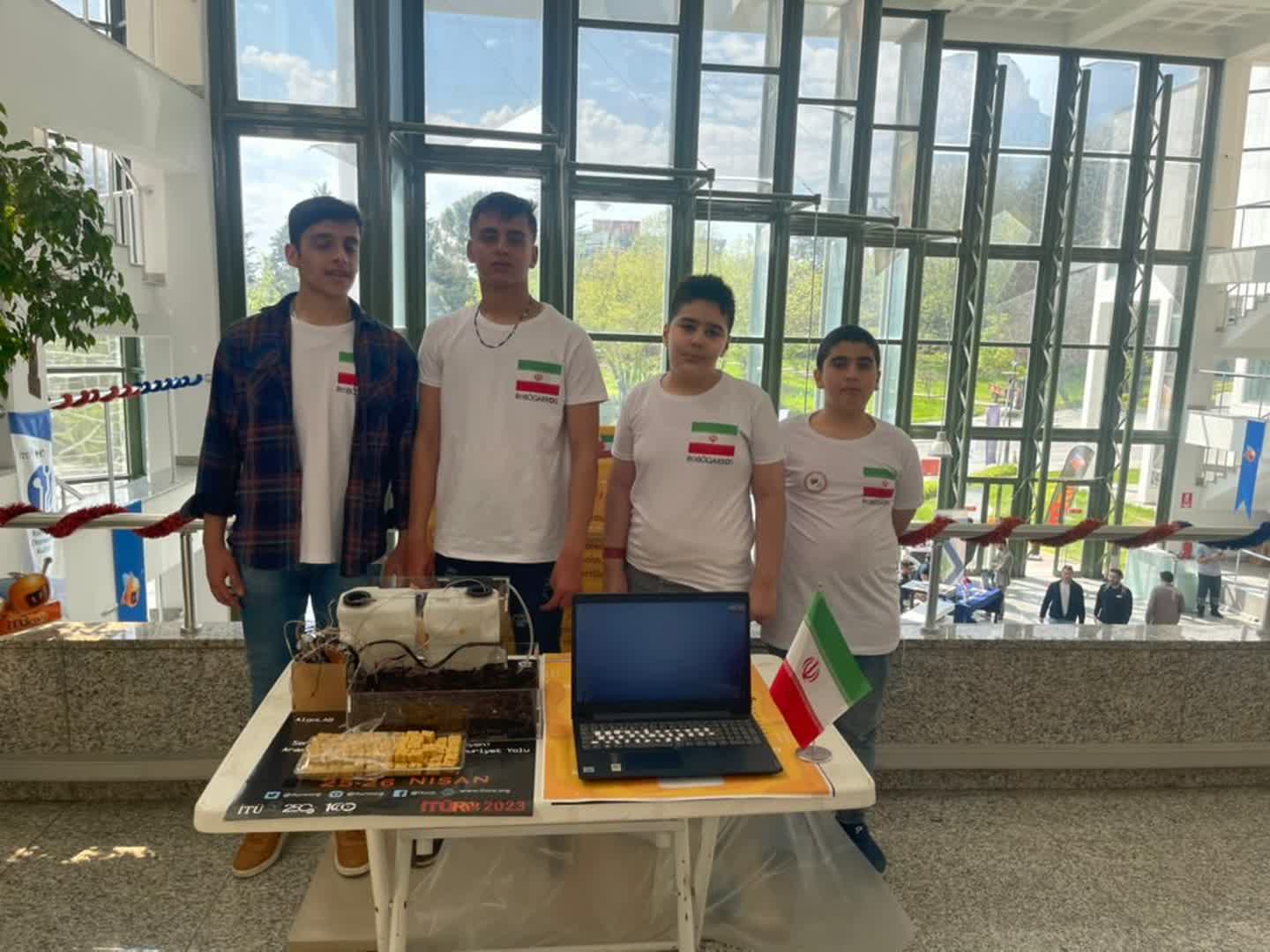 تیم روباتیک ایران مقام اول مسابقات استانبول را کسب کرد